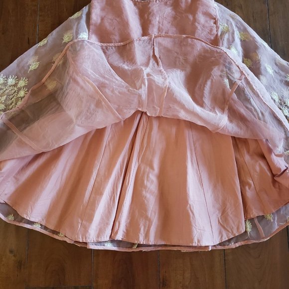 Women's Powder Coral Organza Gold Embroidery Yok Flare And Sleeves Peplum Top - Picture 8 of 14